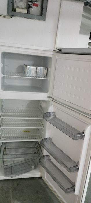 Frigider arctic aproape nou