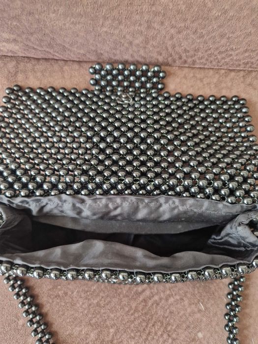 Дамска чанта от мъниста