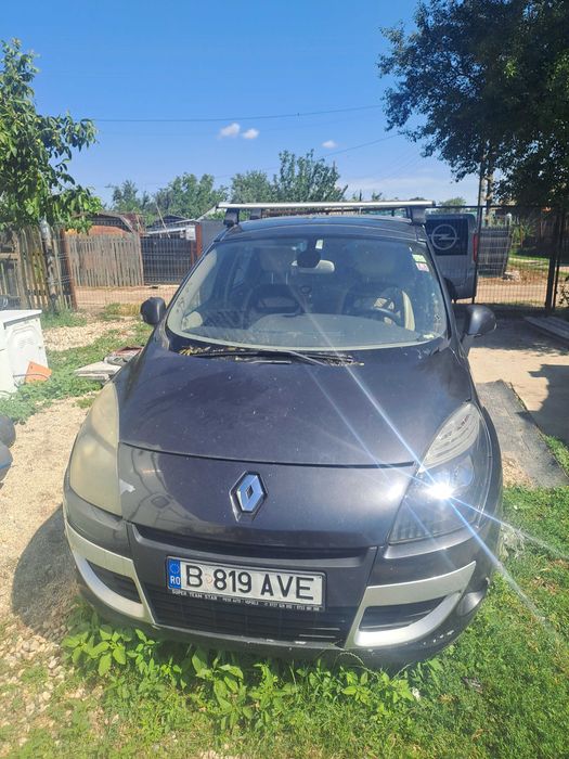 RENAULT Scenic