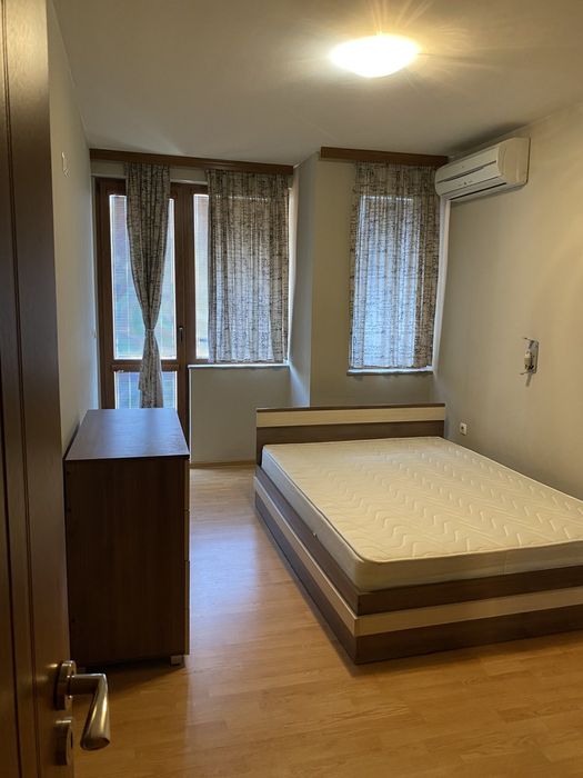 Дава се под наем Двустаен апартамент в Пловдив, Център - 65 кв.м за 408 € - Снимка #3