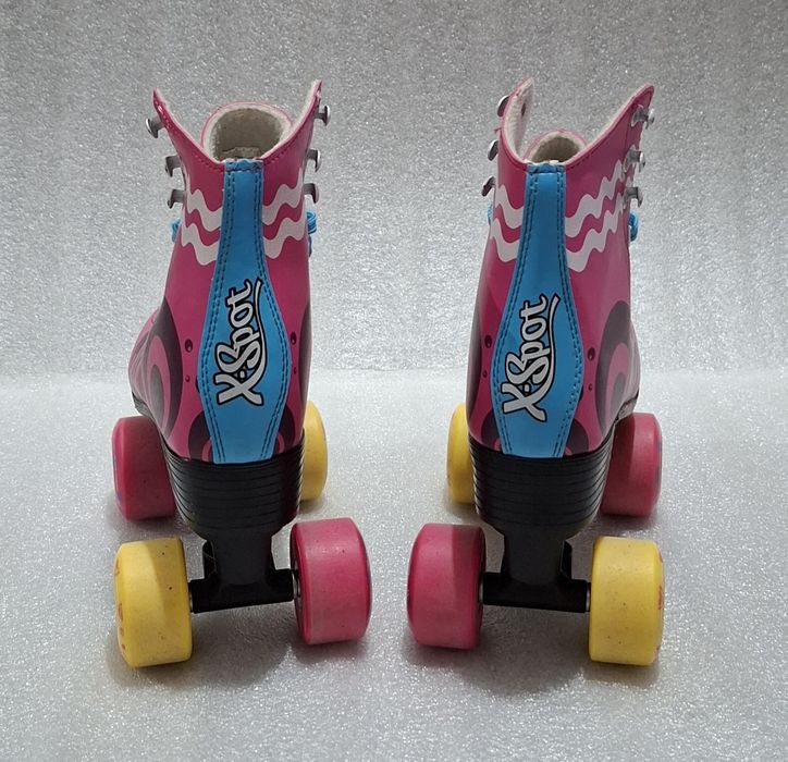 Patine cu rotile XSpot, model YX-0126-L, mărimea 36-37