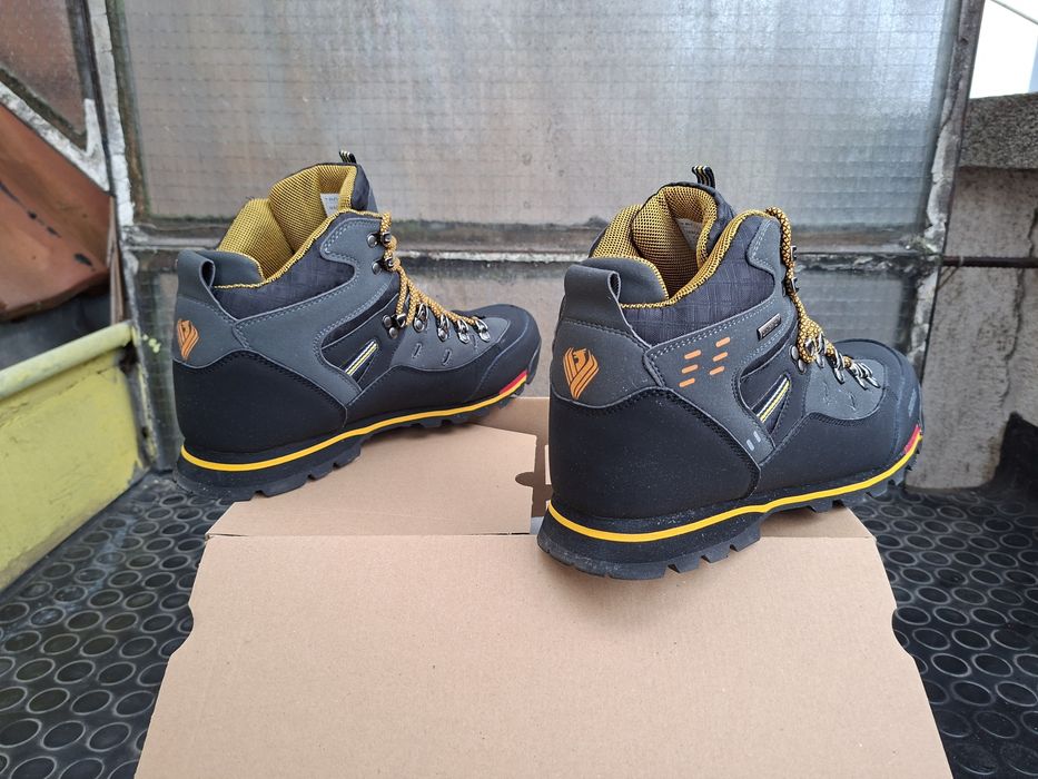 Мъжки зимни, туристически, топли боти