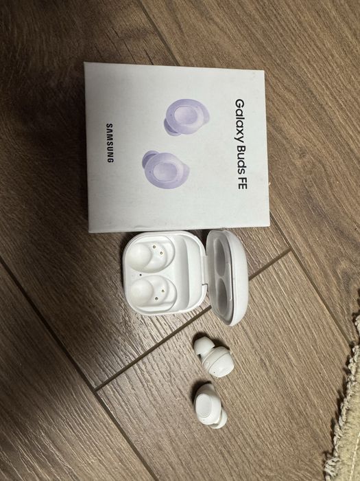 Наушники SAMSUNG Galaxy Bads FE
