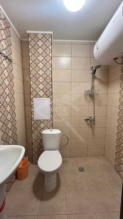 Дава се под наем Тристаен апартамент в Пловдив, Кючук Париж - 100 кв.м за 448.8 € - Снимка #8