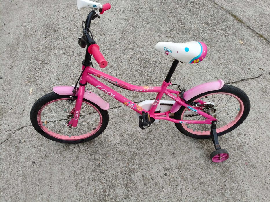 Vând bicicleta fete