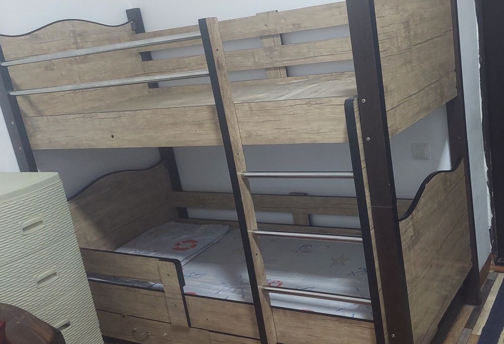 Продаётся двухместный детский кровать