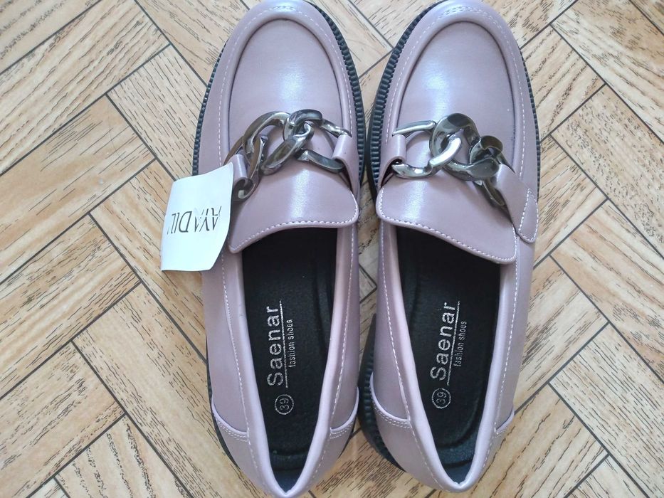 Лоферы женская обувь