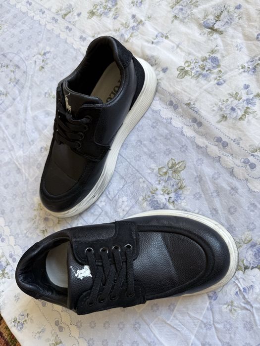 Угил болалар учун оек кийим