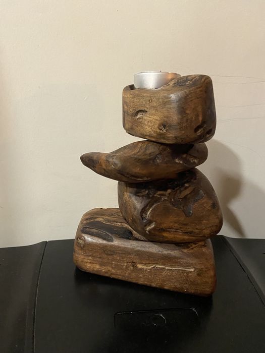 Дървен свещник масив арт