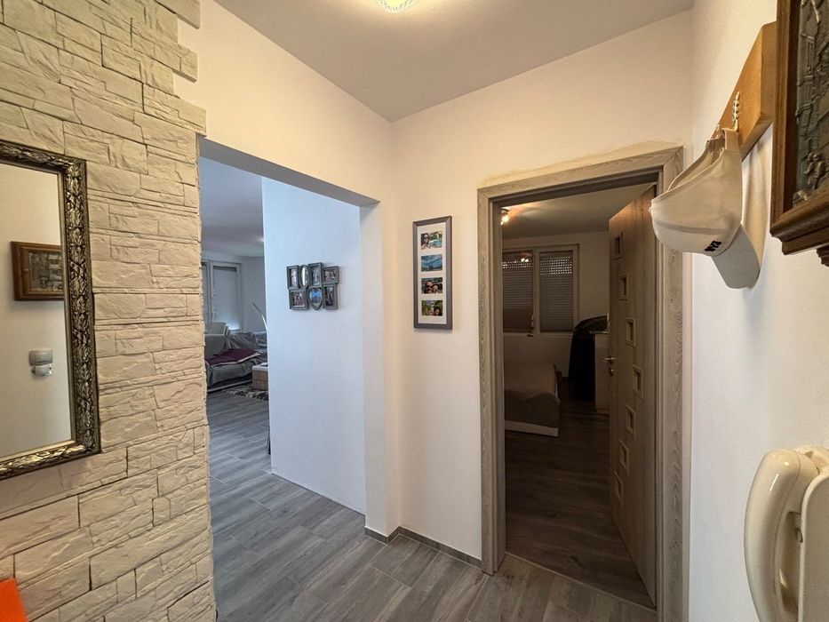 Продава се Тристаен апартамент в Пазарджик, Устрем - 83 кв.м за 1398 €/кв.м - Снимка #1