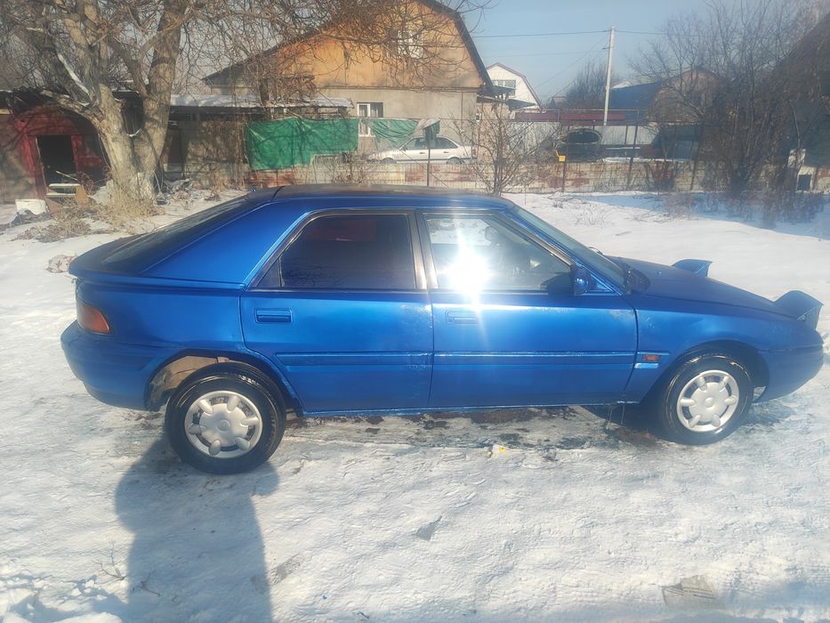 Мазда 323 продам