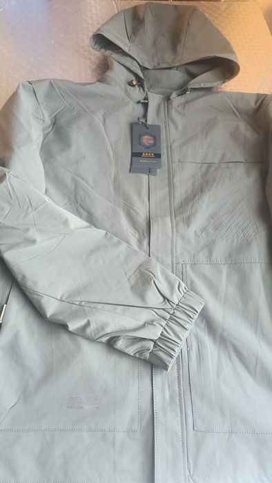 Продам ветровка мужская