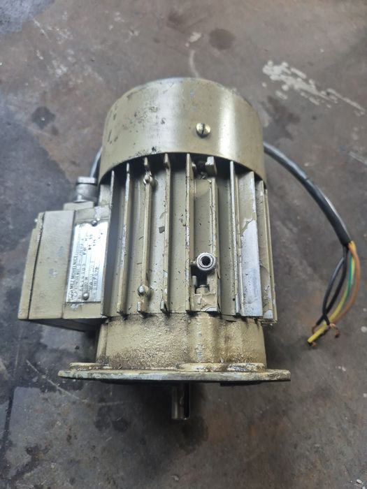 Motor mic 380/220