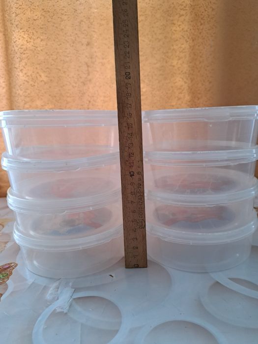 Продам пластмассовую посуду.