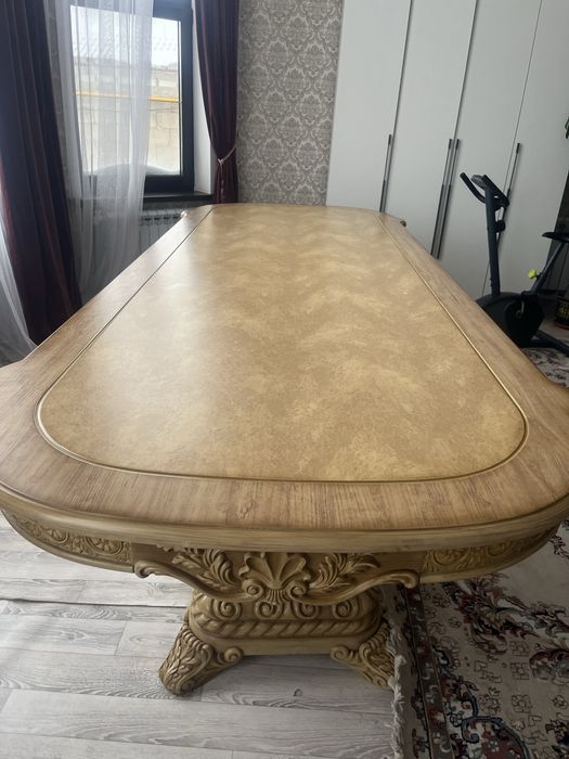 Продам стол дубовый 3 м * 1,20