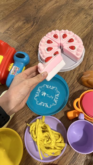 Касса и посуда детская