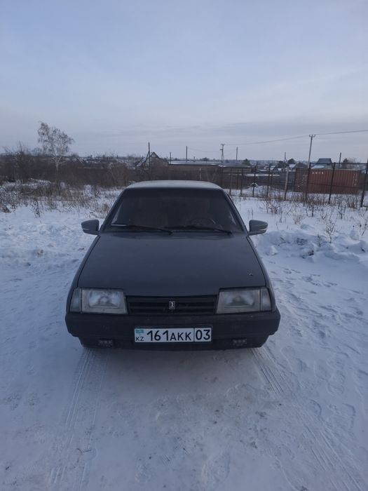 Легковая машина ваз2109