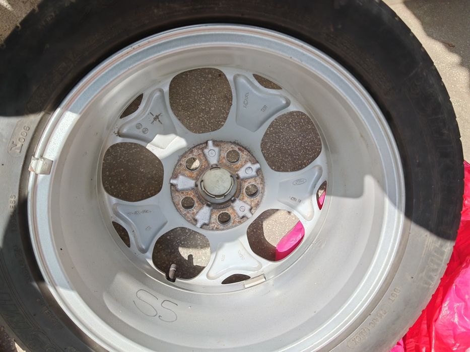 Roata Ford  Janta de 16 inch Y cu anvelopa Michelin