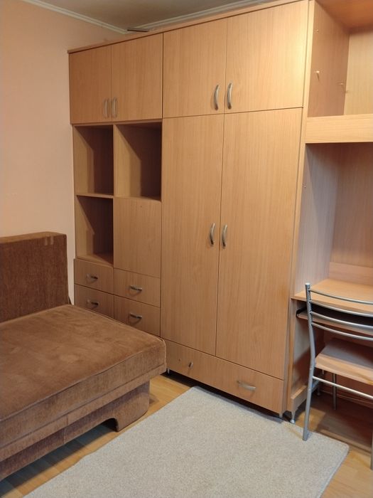 Închiriez apartament