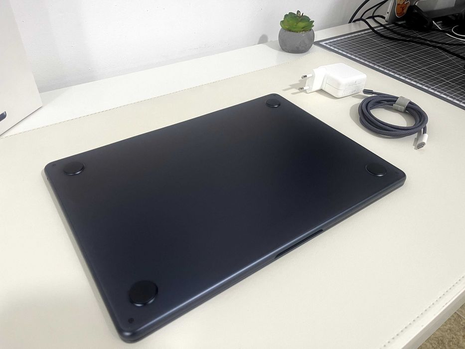 Macbook Air M2 8/256