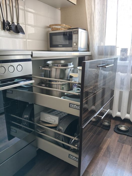 Кухня б/у в хорошем состоянии