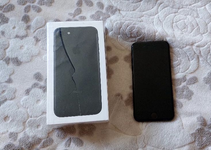 iPhone 7, 128 Gb чёрный