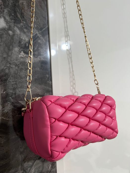 Нова малка розова чанта подходяща за подарък