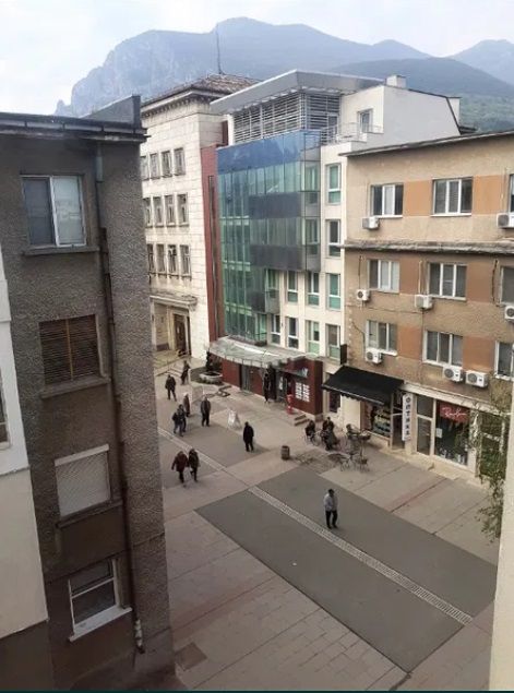 Продава се Офис в Враца, Център - 22 кв.м за 2203 €/кв.м - Снимка #7