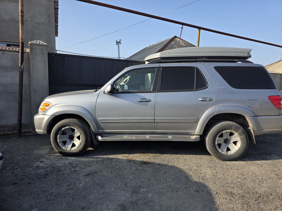 Тойота Секвоя 2002