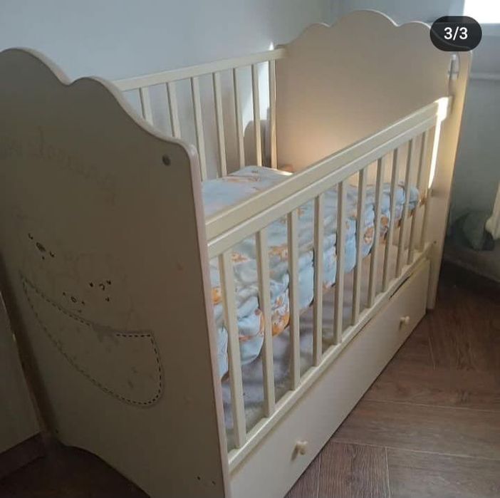 Продам коляску,кроватку и стульчик