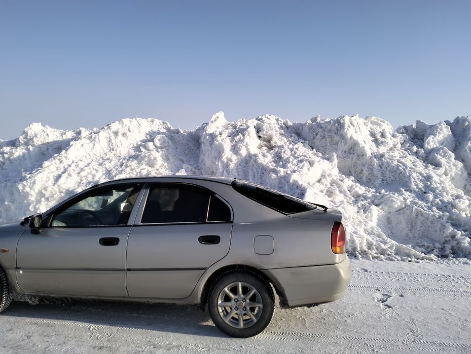 Митсубиси каризма