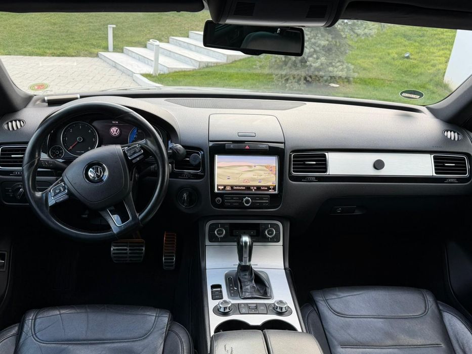 VW Touareg V6 3.0 an 2012 suspensie pneumatica