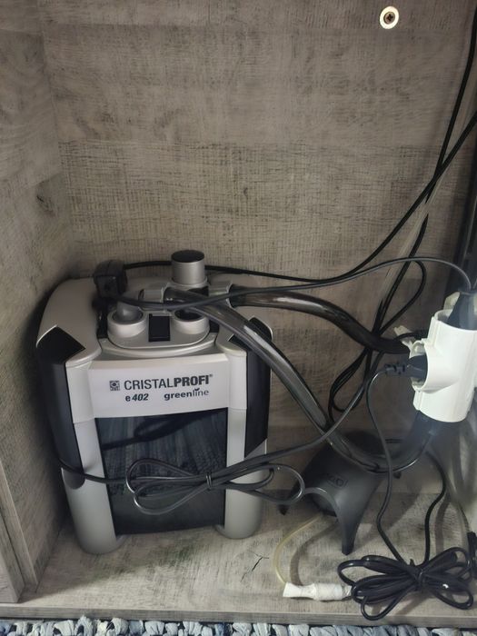 Продавам два  Аквариума