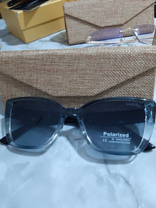 Продаю женские солнцезащитные очки