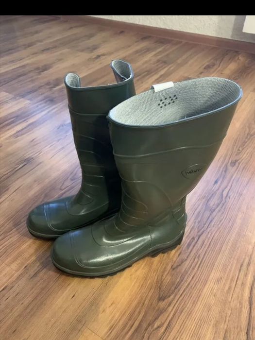 Сопоги резиновые мужской 41,42,43,44 размер