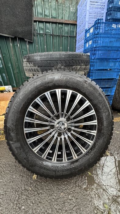 Диски 5х114 с шинами pirelli r16 215/65 102T
