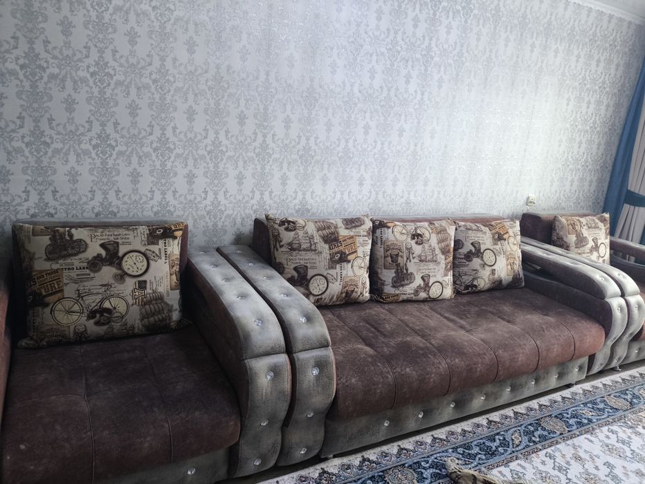 Диван с креслами