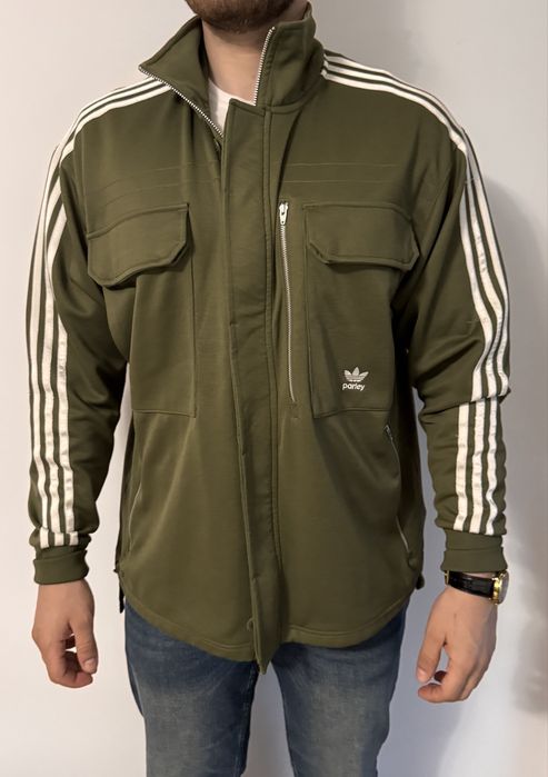 Bluza Adidas (nu tommy, nu ralph lauren, nu carhartt, nu lacoste)