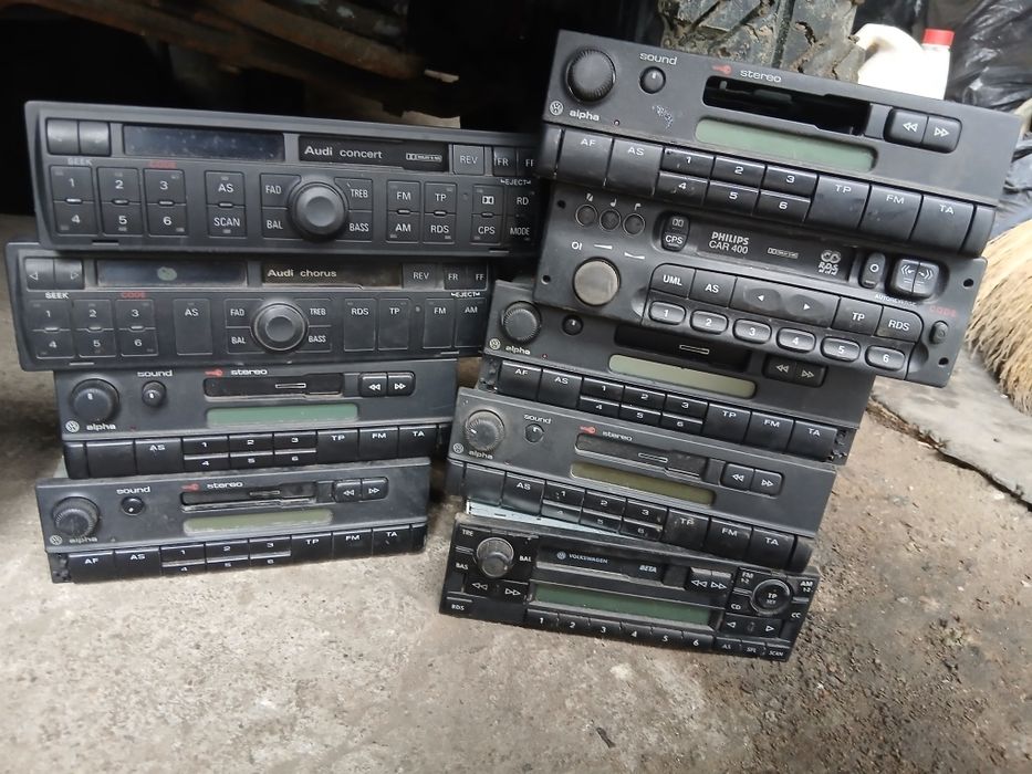 Магнитофоны продам.