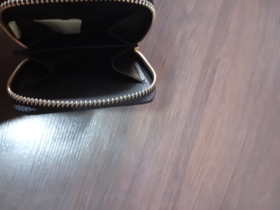 Черно портомне ново