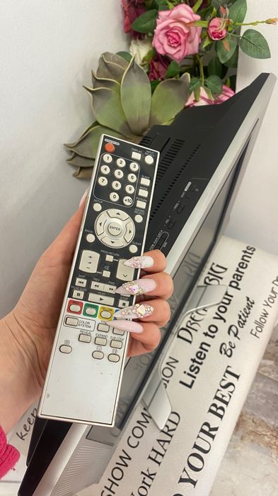 Телевизор Funai LCD DVD 20 инча