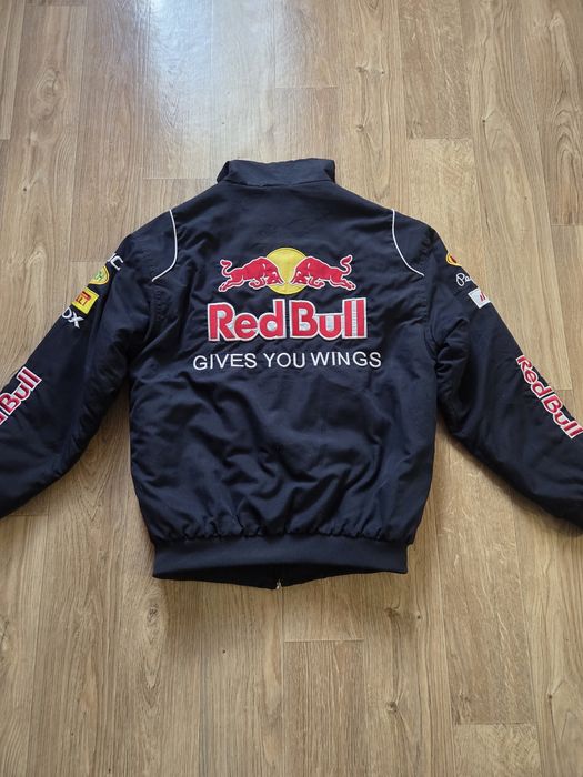Куртка Red Bull)