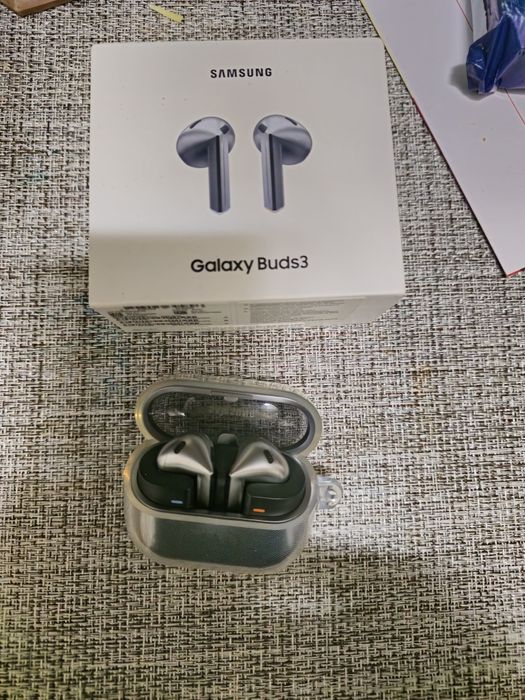 Samsung galaxy buds 3 -Цвят Silver