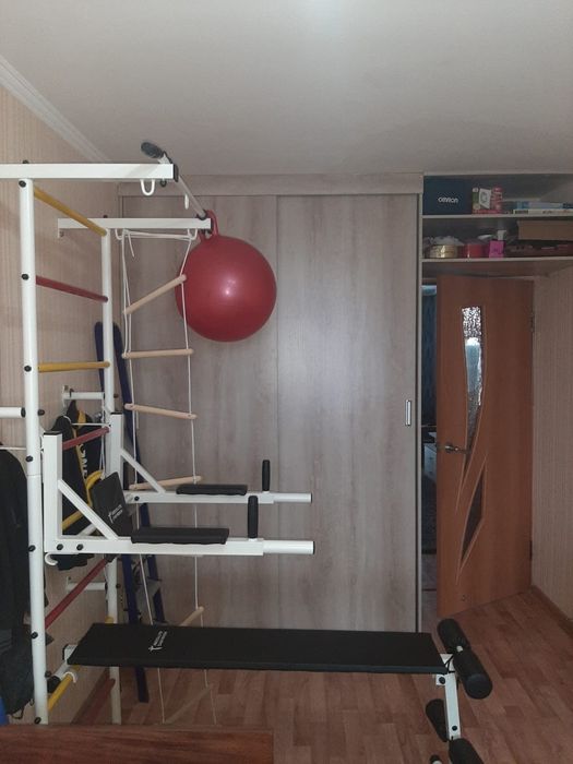 Продаётся 2 комн. квартира