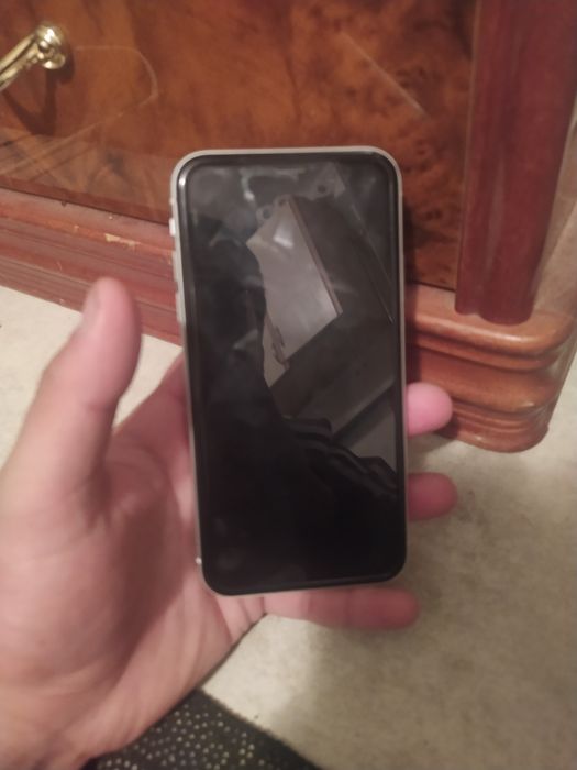 Iphone xr 128gb yomks77