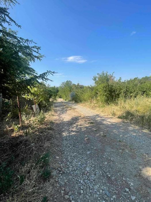 Продава се парцел