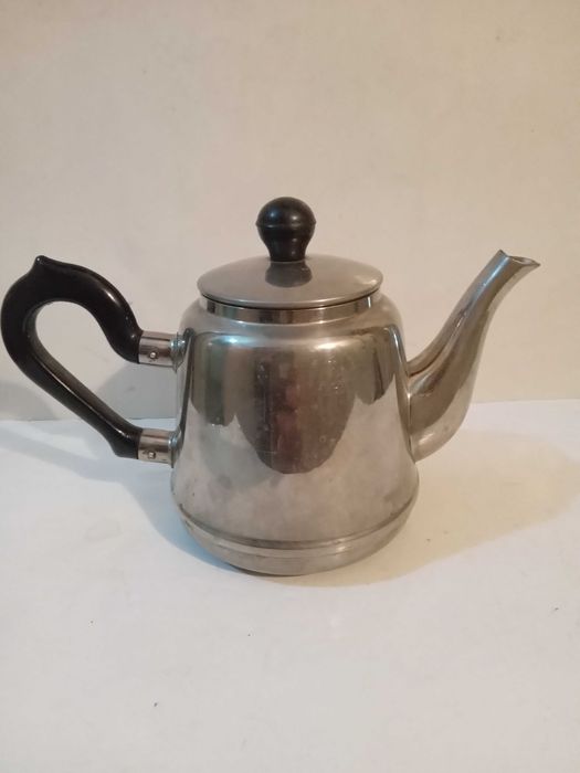 Конфетница мельх Клеймо - ТЗ1Met (Таллин)Чайник мельх.Кольчугин.МНЦз-д