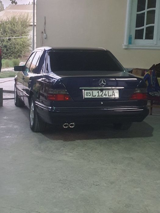 Mercedes-benz w124
