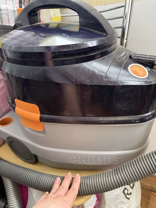 Продам пылесос на запчасти