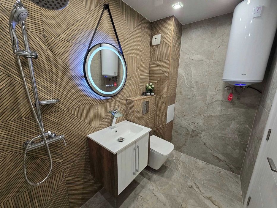 Продава се Тристаен апартамент в Стара Загора, Три чучура - център - 110 кв.м за 1619 €/кв.м - Снимка #13